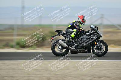 media/Apr-18-2025-TrackDaz (Fri) [[45f5874c44]]/C Group/Session 1 (Turn 7)/